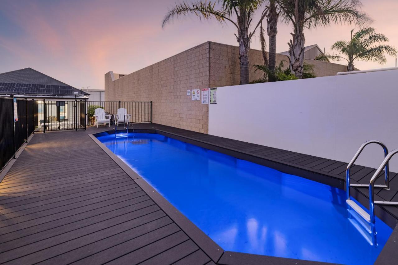 Deco Beach Luxury Apartments Port Lincoln Exterior photo